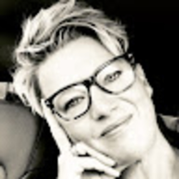 Meet your Posher, Karla - Picture 1 of 1